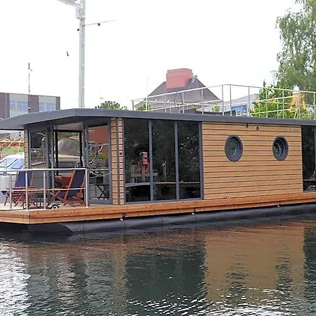 Hausboot Lina, 3*