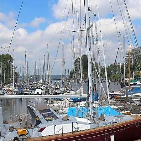 Hausboot Lina,