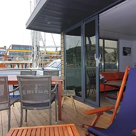 Hausboot Lina, Φλένσμπουργκ